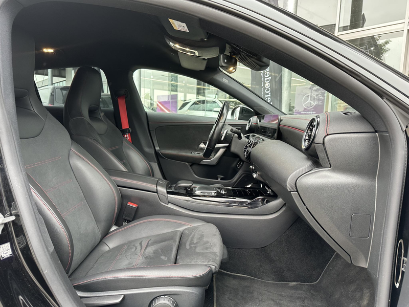 Mercedes-Benz CLA 35 AMG Shooting Brake Mercedes-AMG CLA 4MATIC — photo 2