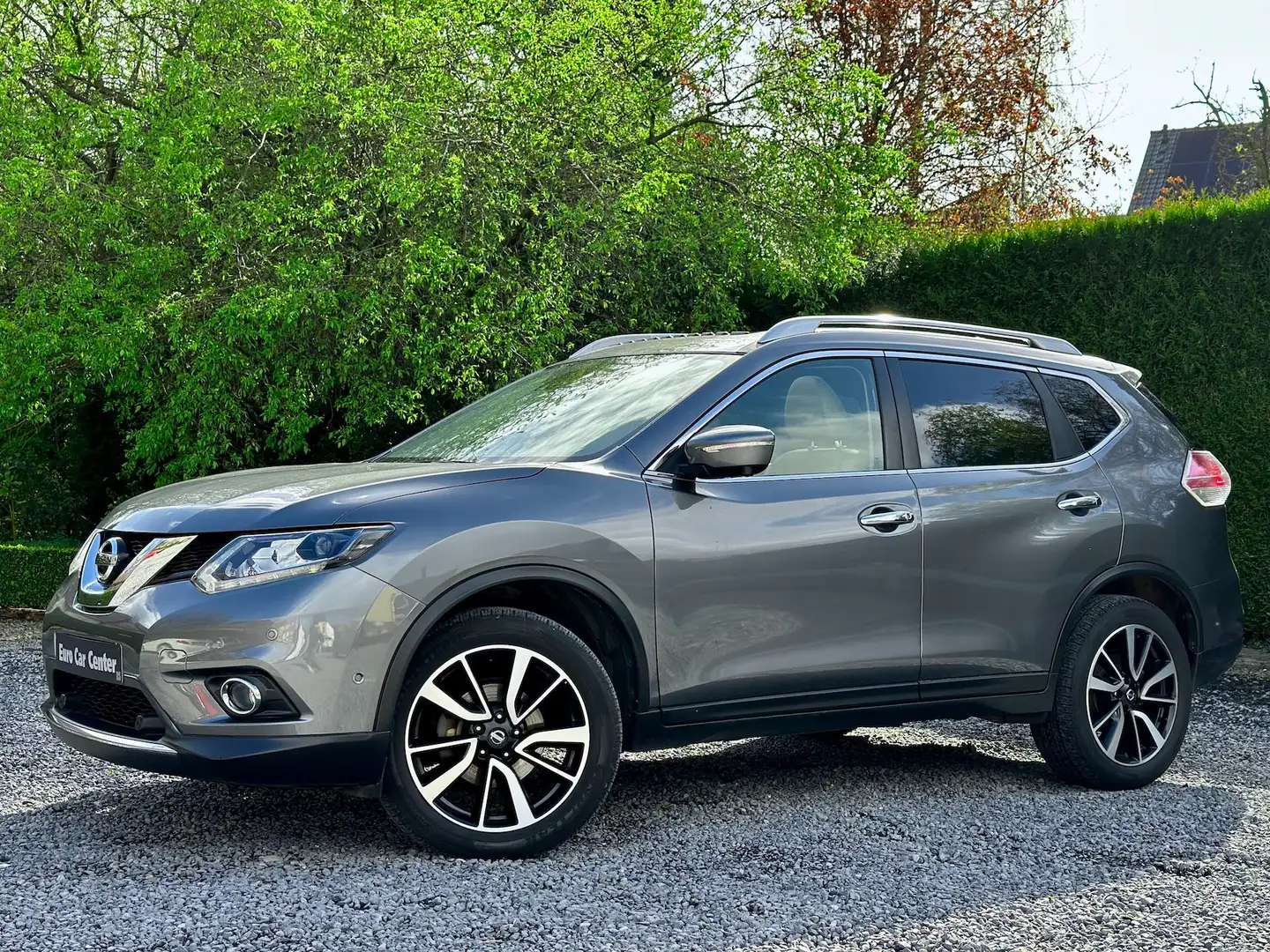 Nissan X-Trail 1.6 DCi Tekna 2WD Automaat Gris - 1