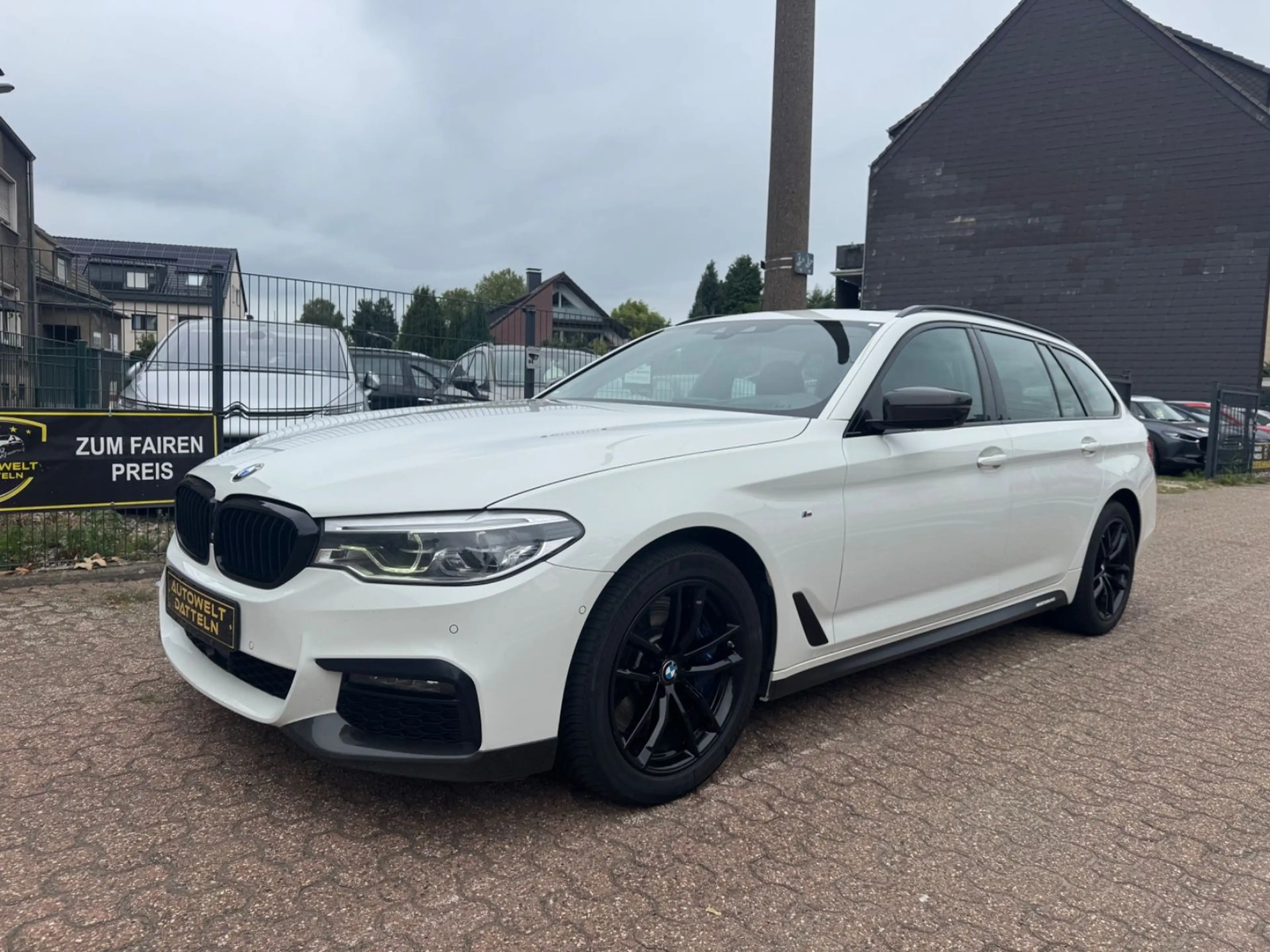 BMW 540 d xDrive M Sport/360°KAMERA/HUD/NAVI/KEYLESS