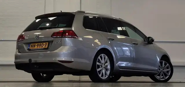 Volkswagen Golf view 7