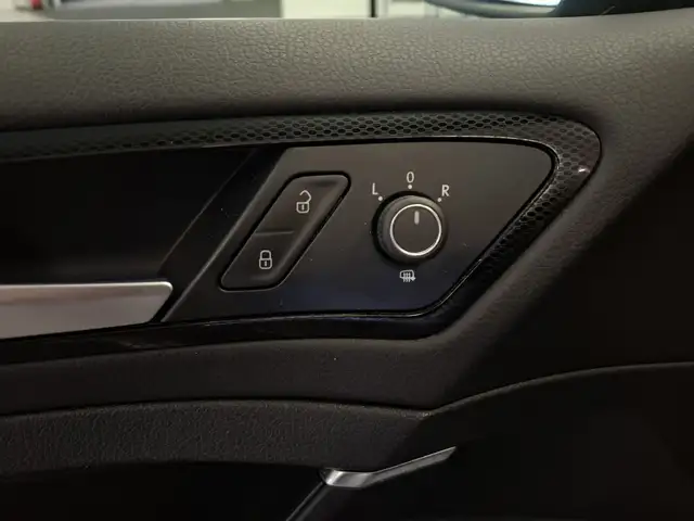 Volkswagen Golf view 11