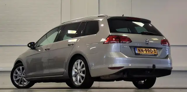 Volkswagen Golf view 6