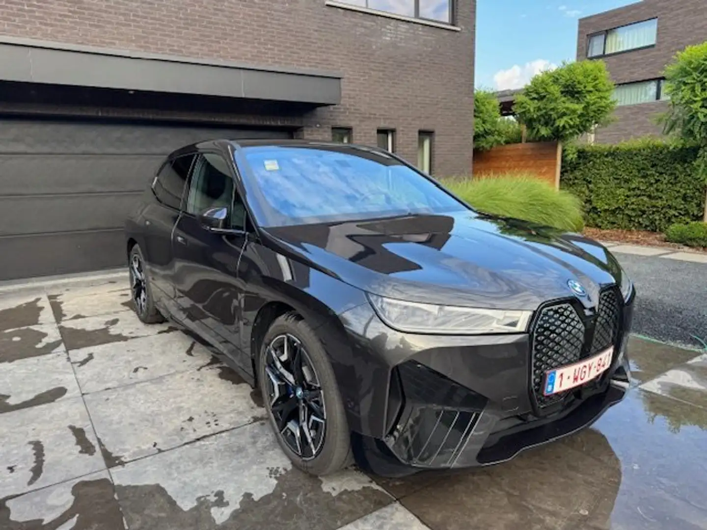 BMW iX iX xDrive50 -Pano - Headup - Massage seats Grijs - 1