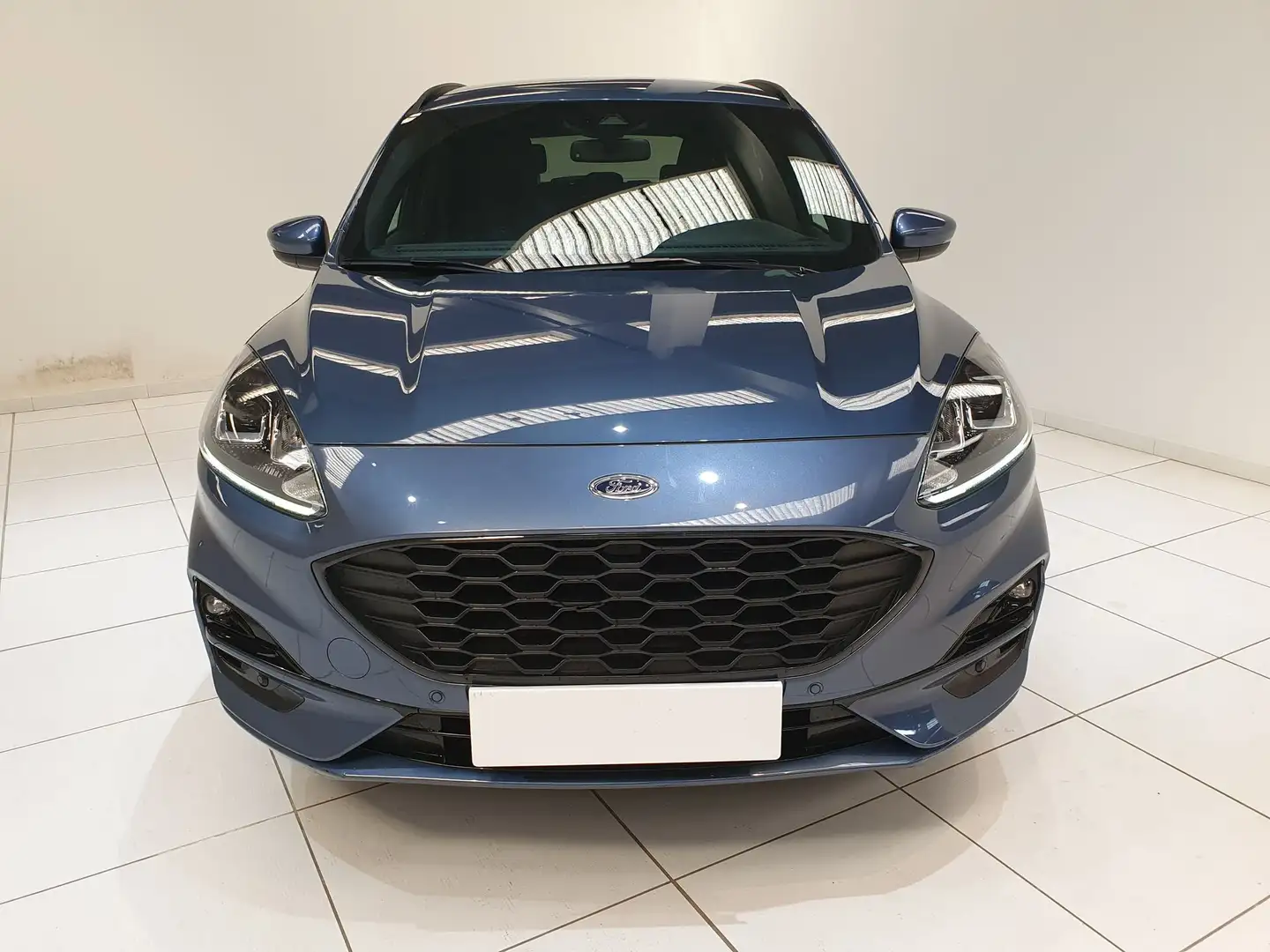 Ford Kuga 1.5 EcoBoost 150 CV 2WD ST-Line Bianco - 2