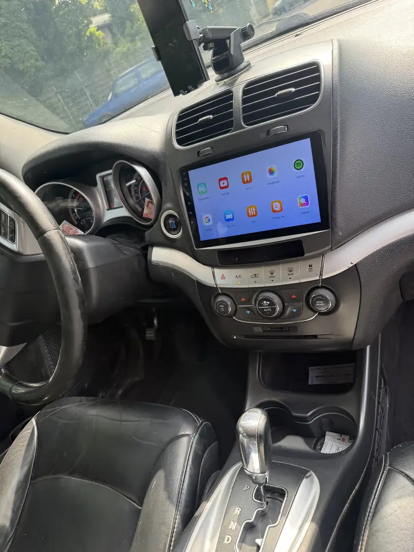 Fiat Freemont 2.0 Multijet 16V DPF Automatik Allrad Lounge - 2