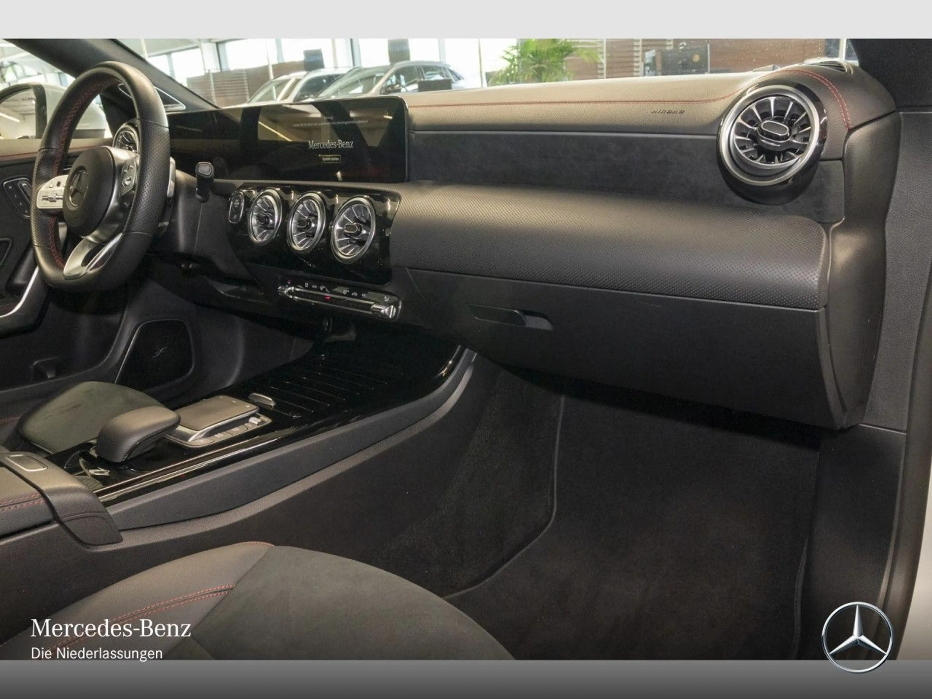 Mercedes-Benz CLA 220 d AMG+PANO+360°+AHK+MULTIBEAM+BURMESTER — photo 8