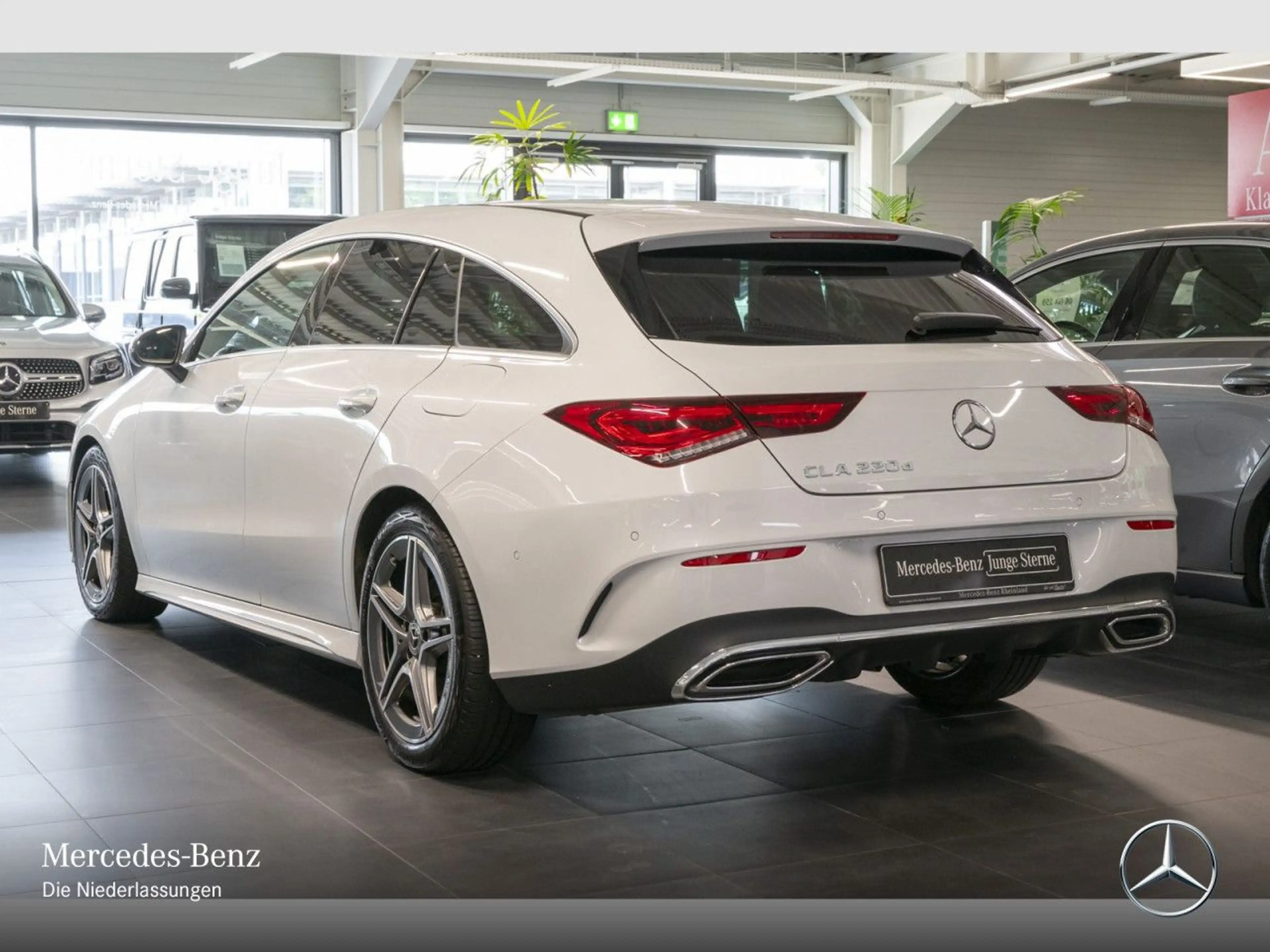Mercedes-Benz CLA 220 d AMG+PANO+360°+AHK+MULTIBEAM+BURMESTER — photo 11