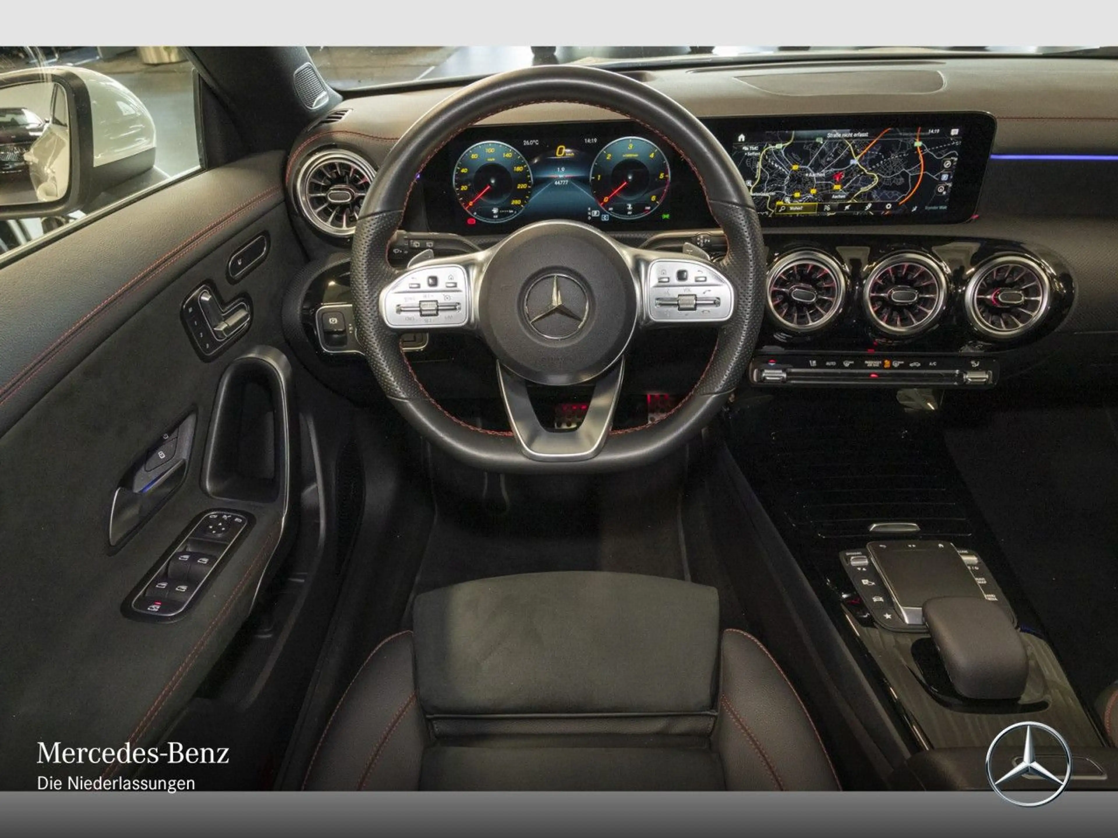 Mercedes-Benz CLA 220 d AMG+PANO+360°+AHK+MULTIBEAM+BURMESTER — photo 13