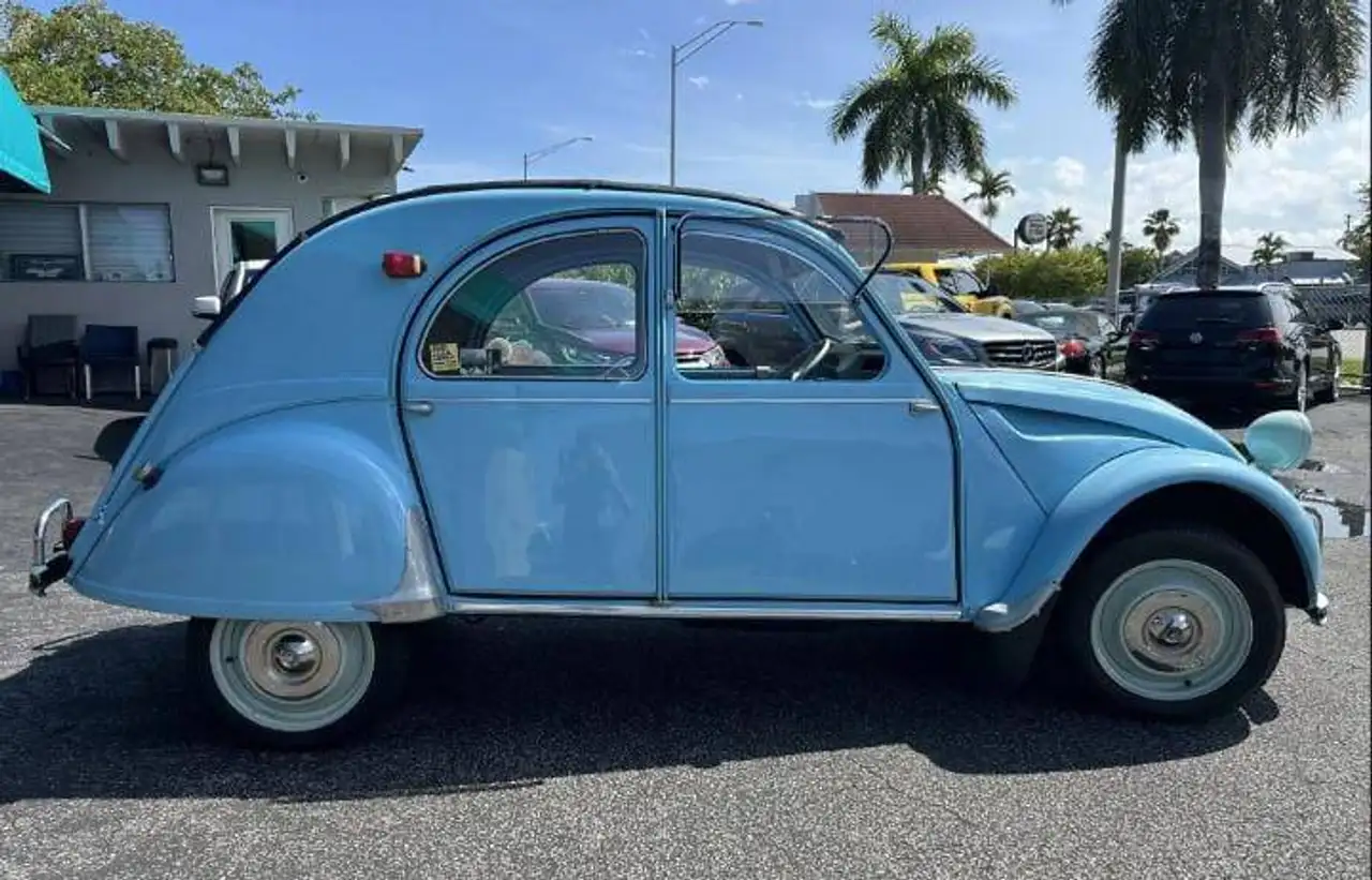 Citroen 2CV, foto 1