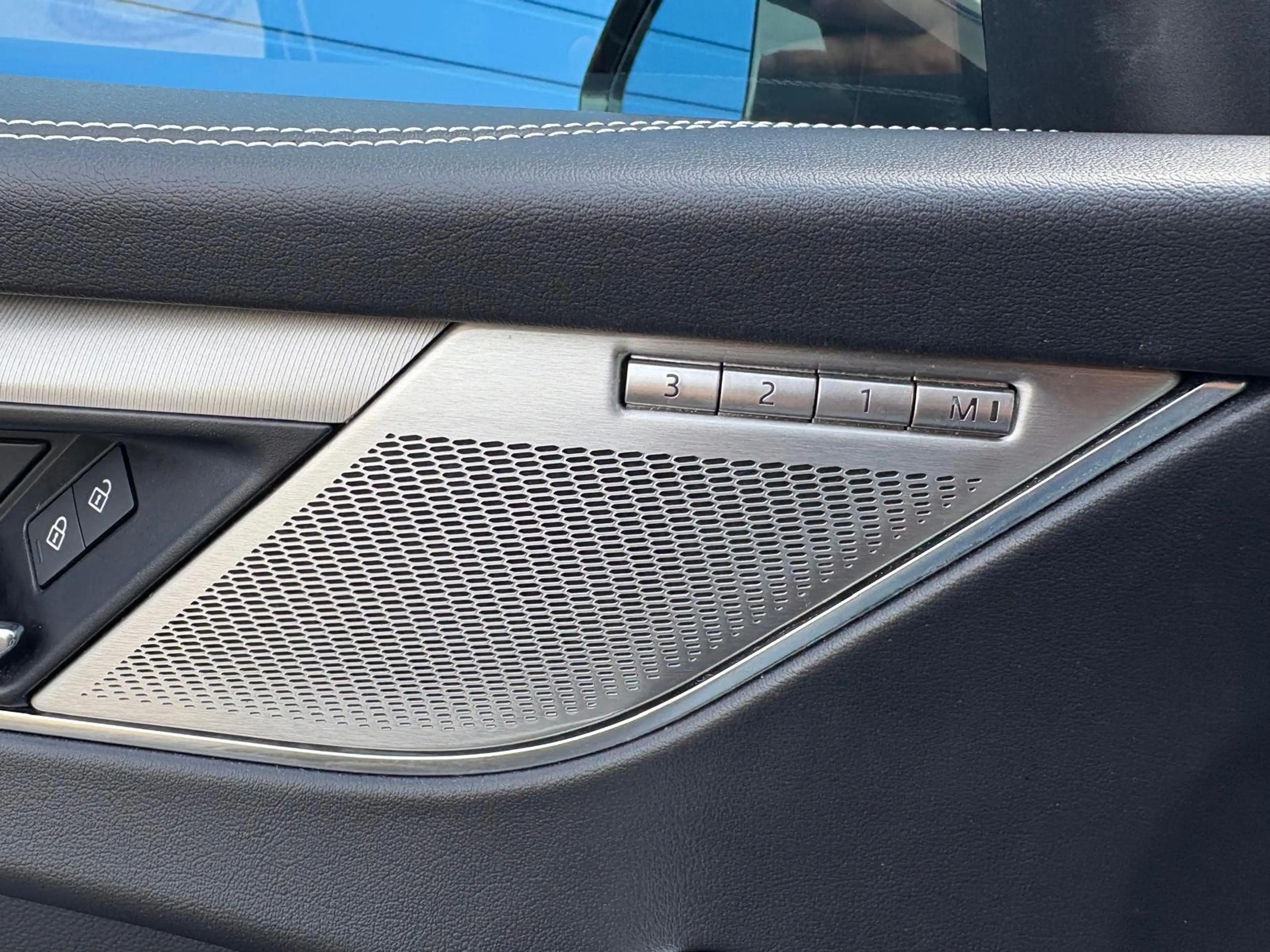 Jaguar F-Pace F-Pace P400 AWD R-Dynamic S — photo 13