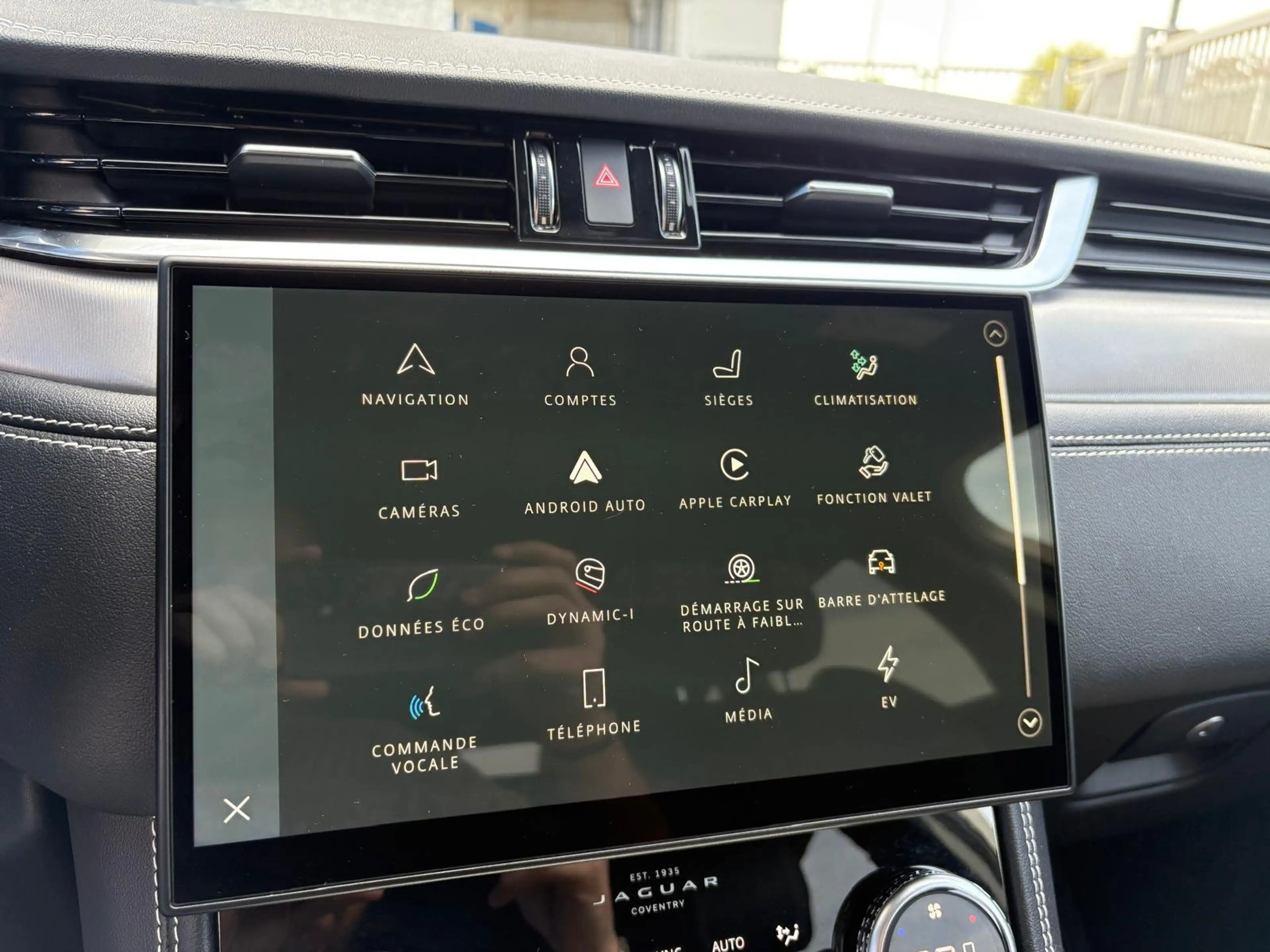 Jaguar F-Pace F-Pace P400 AWD R-Dynamic S — photo 8