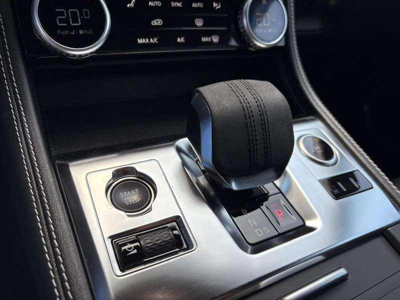 Jaguar F-Pace F-Pace P400 AWD R-Dynamic S — photo 11