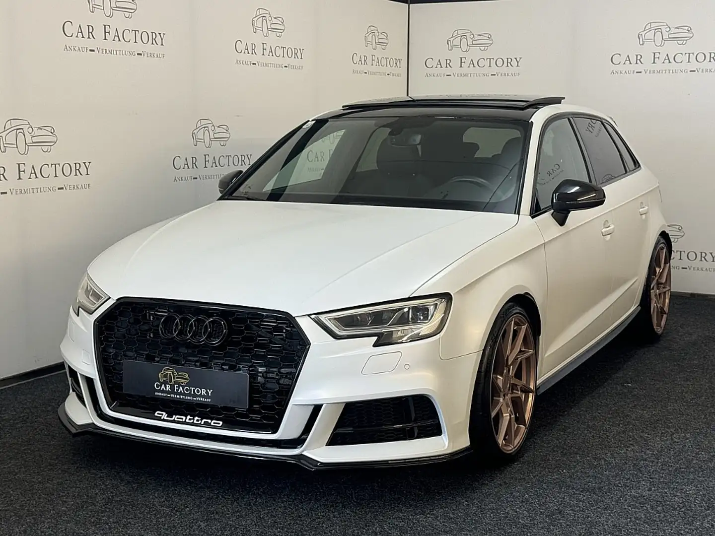 Audi A3 2,0 TFSI quattro sport S-tronic Wit - 1