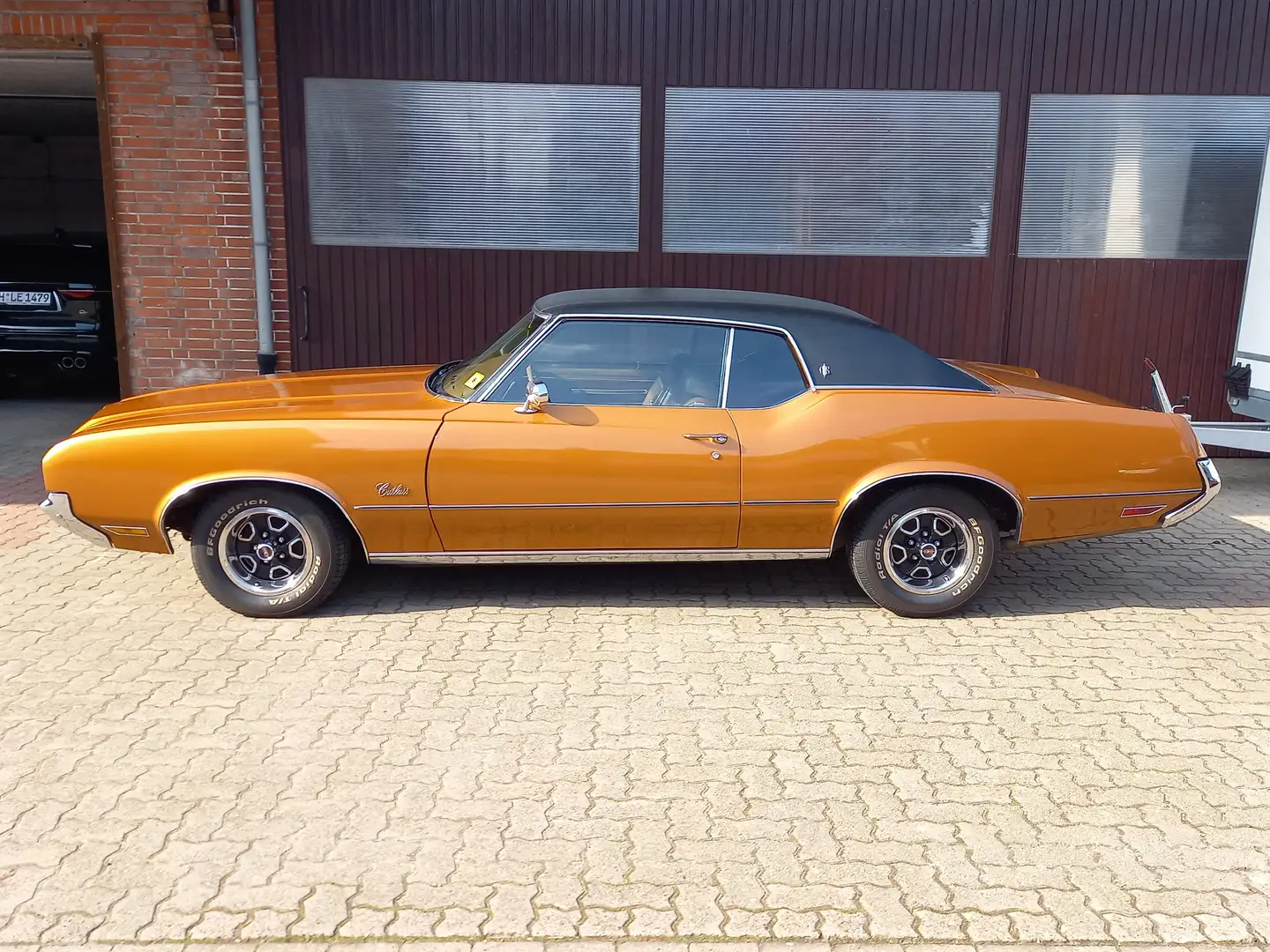 Oldsmobile Cutlass Supreme Hardtop Coupe, sehr selten Bruin - 2