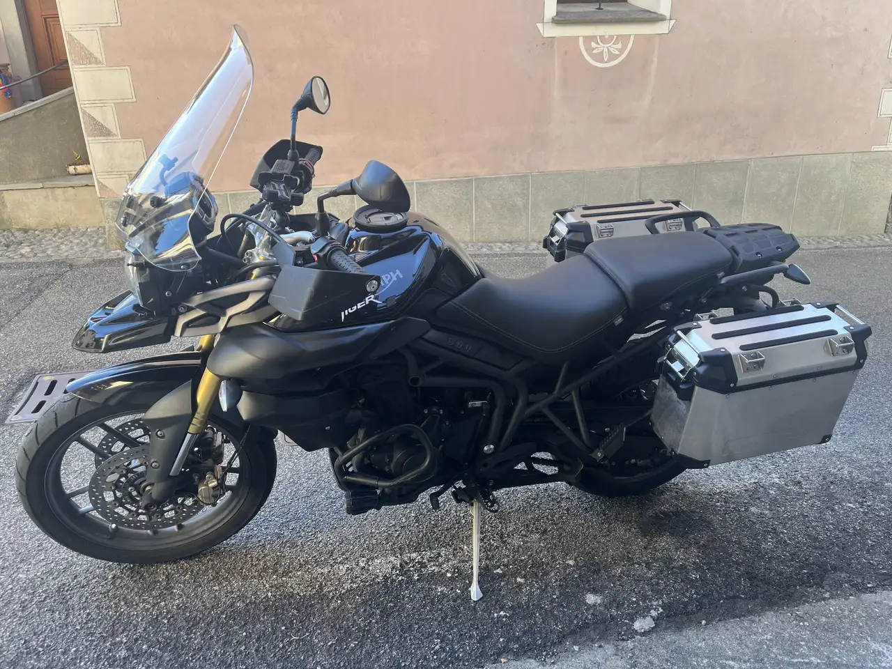 Triumph Tiger 800