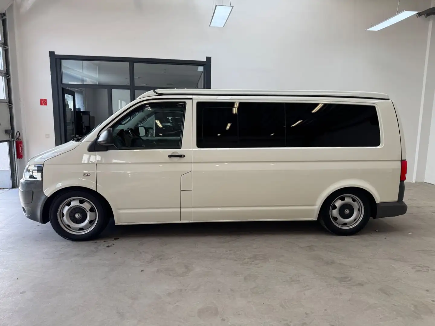 Volkswagen T5 Caravelle T5 2.0 LANG SPACECAMPER 4-Motion DSG SPER.DIF Alb - 2
