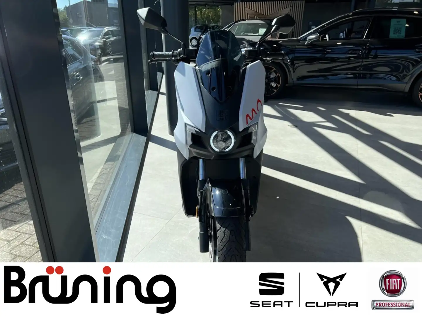 SEAT MO 125 in Menorca White Alb - 1
