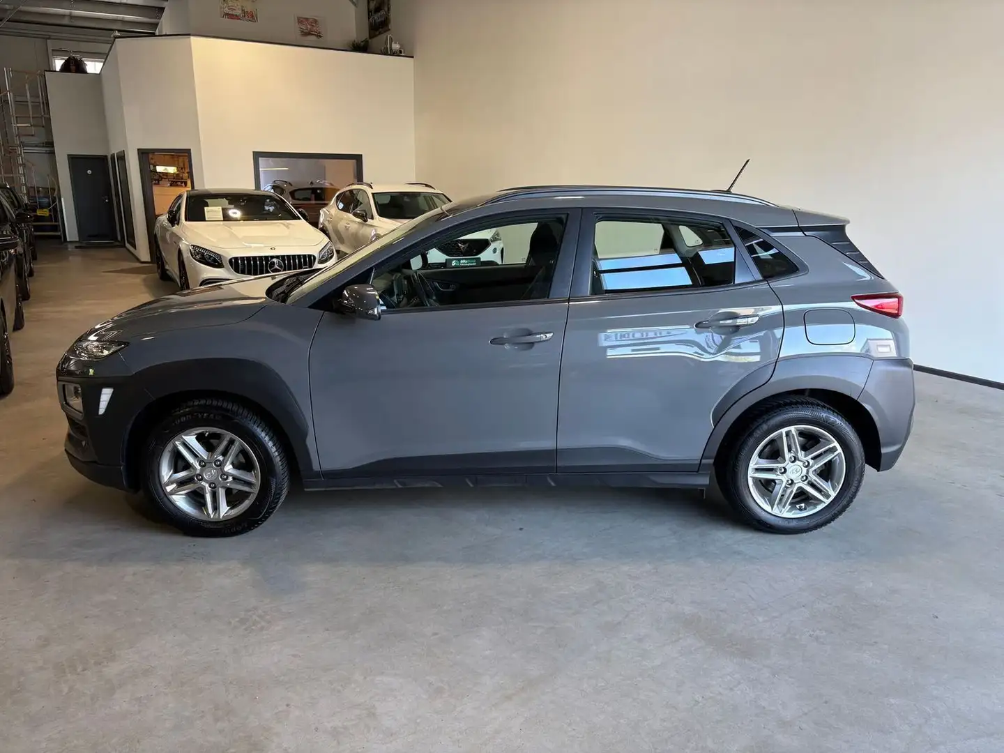 Hyundai KONA Trend 2WD AHK PDC KAMERA SHZ Grau - 2