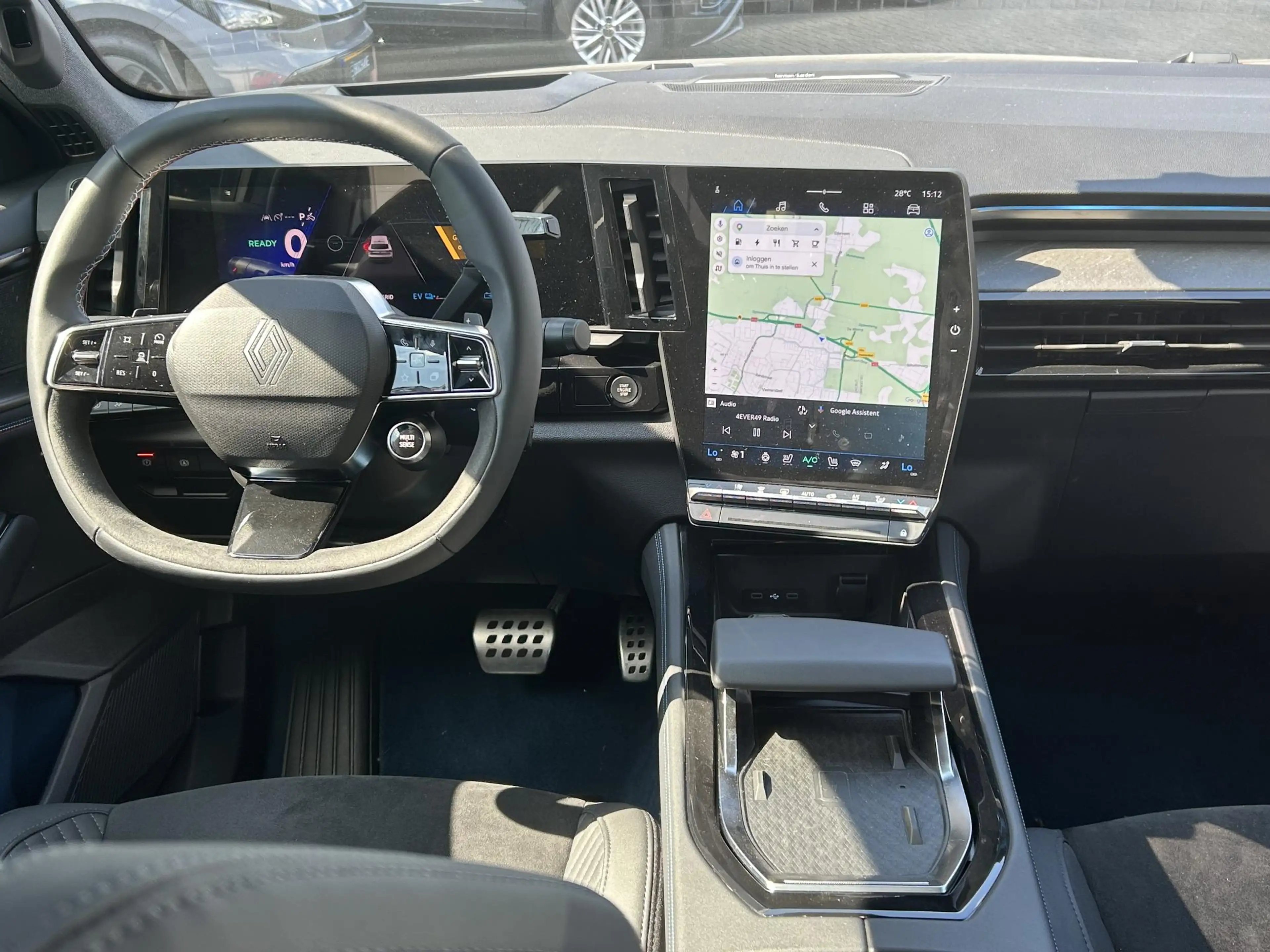 Renault Rafale 1.2 E-Tech 4x4 plug-in hybrid 300 esprit Alpine | — photo 10