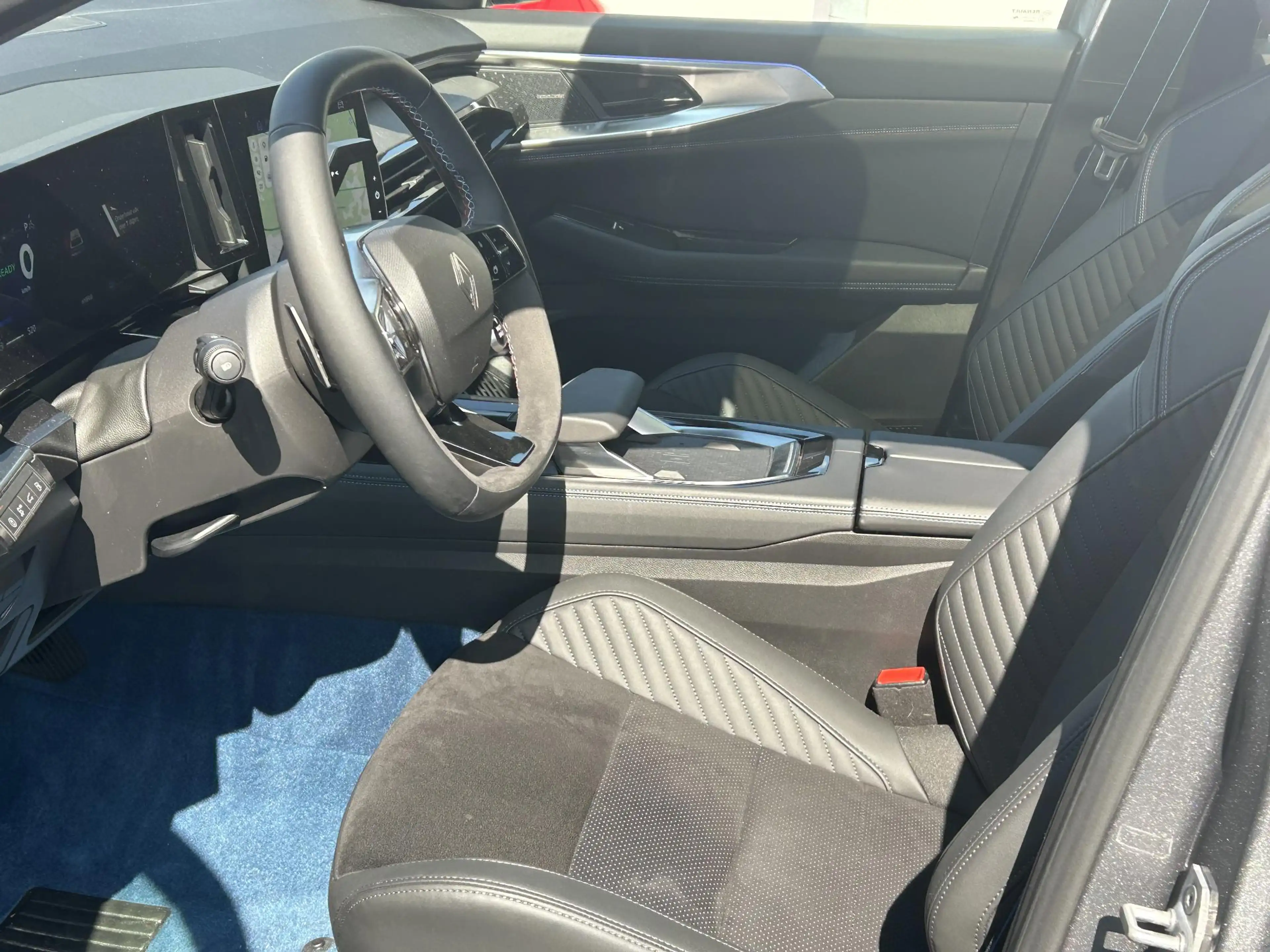 Renault Rafale 1.2 E-Tech 4x4 plug-in hybrid 300 esprit Alpine | — photo 6
