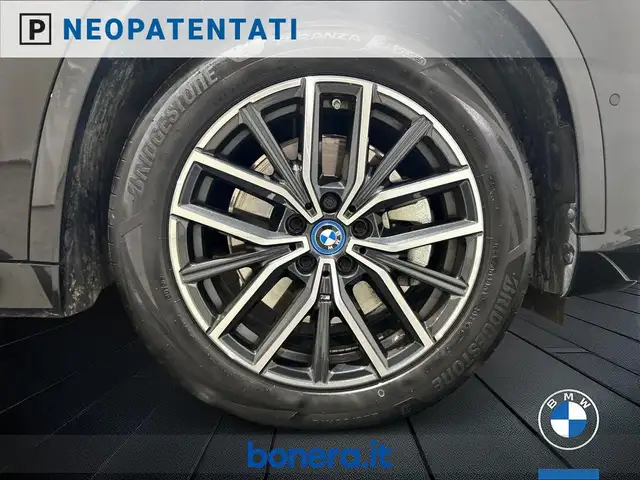 BMW X1 view 12