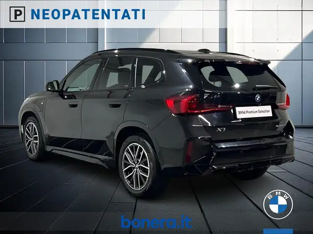 BMW X1 view 8