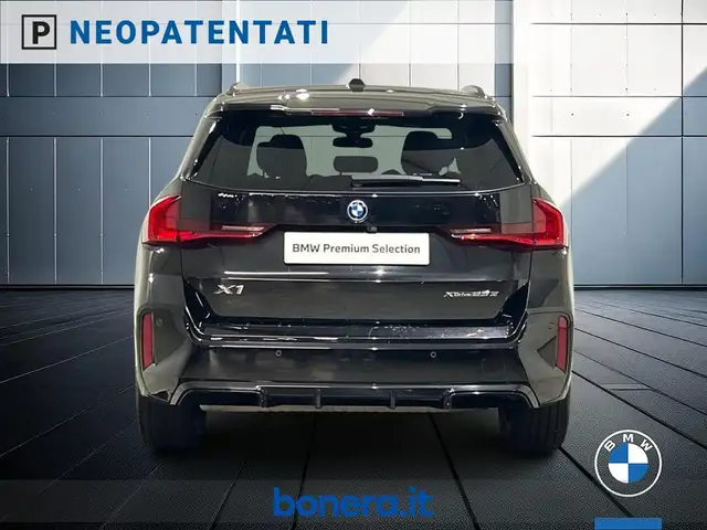 BMW X1 view 7