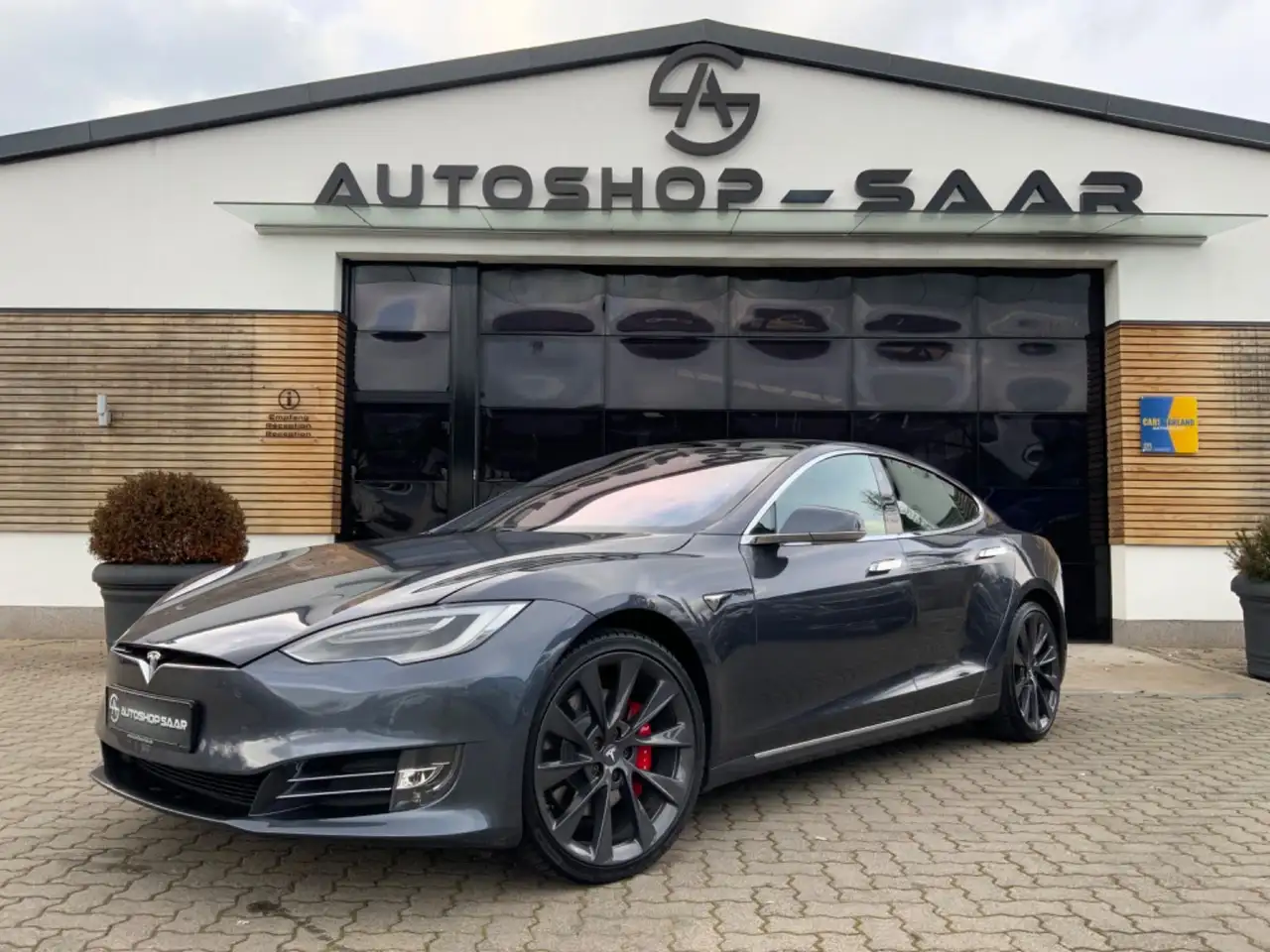 Tesla Model S