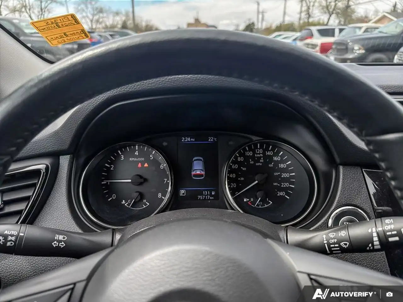 Nissan Qashqai снимка Nissan Qashqai