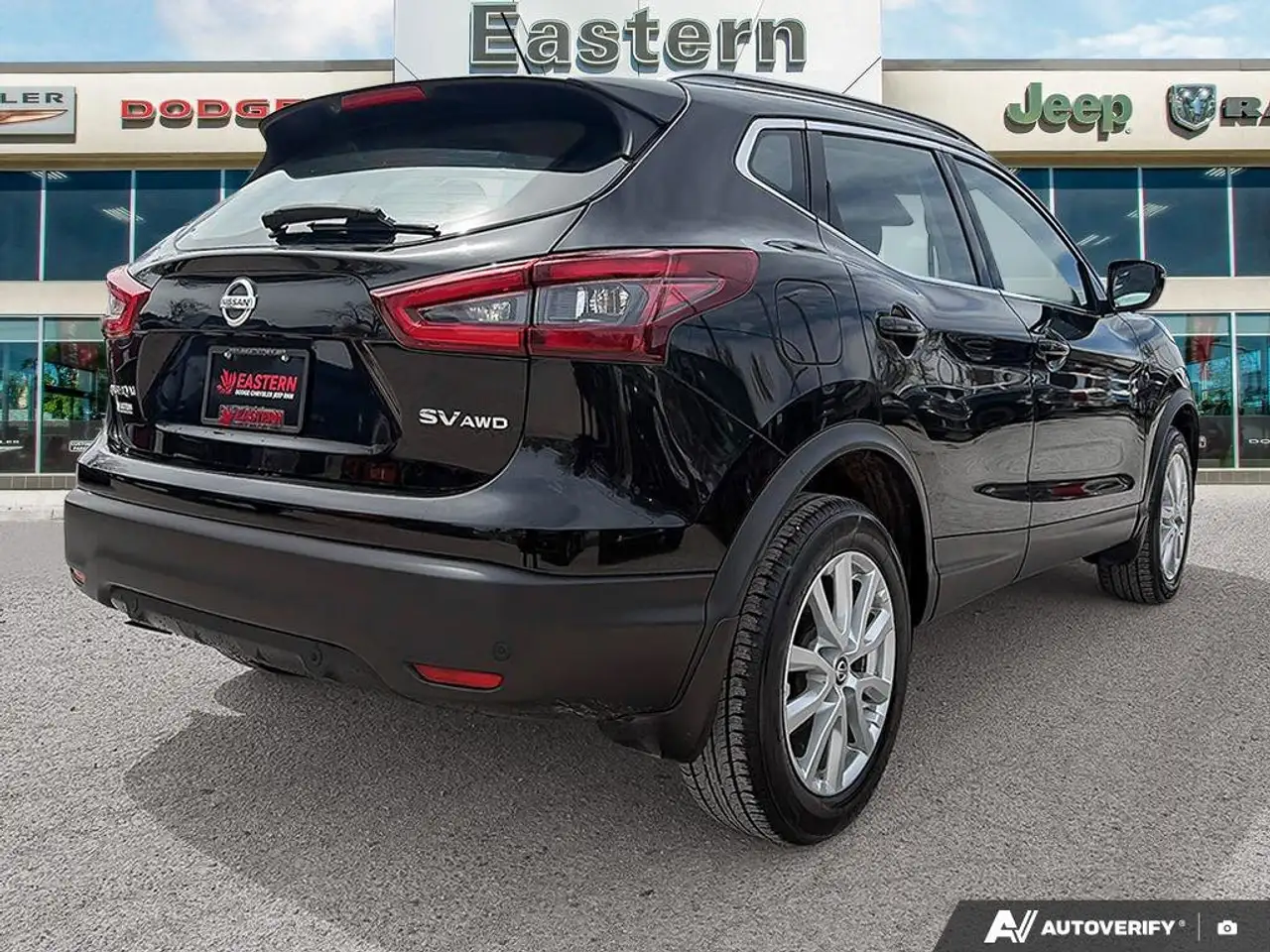 Nissan Qashqai снимка Nissan Qashqai