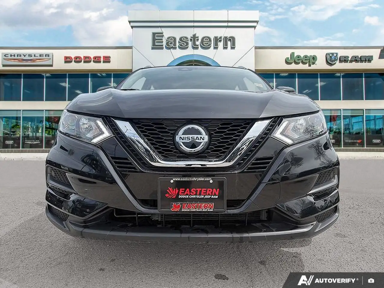 Nissan Qashqai снимка Nissan Qashqai
