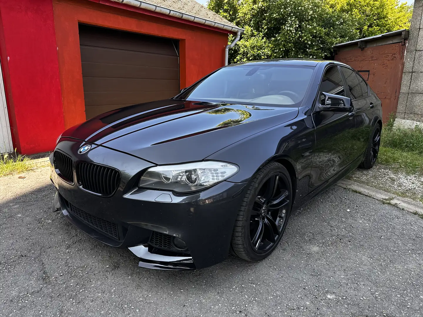 BMW 520 pack M 184ch Grijs - 2