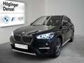 BMW X1 sDrive20i Schwarz - thumbnail 1