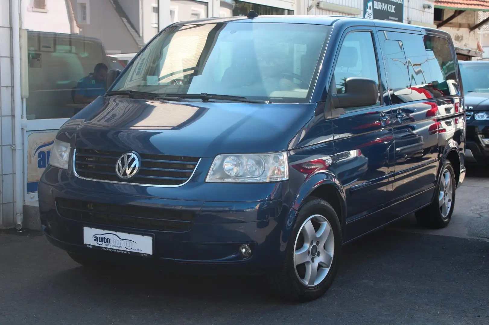 Volkswagen T5 Multivan 2.5 TDI Alcantara*Navigation*AHK Blauw - 2