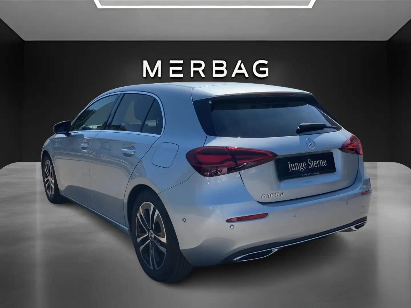 Mercedes-Benz A 180 d Progressive Line Facelift Silber - 2