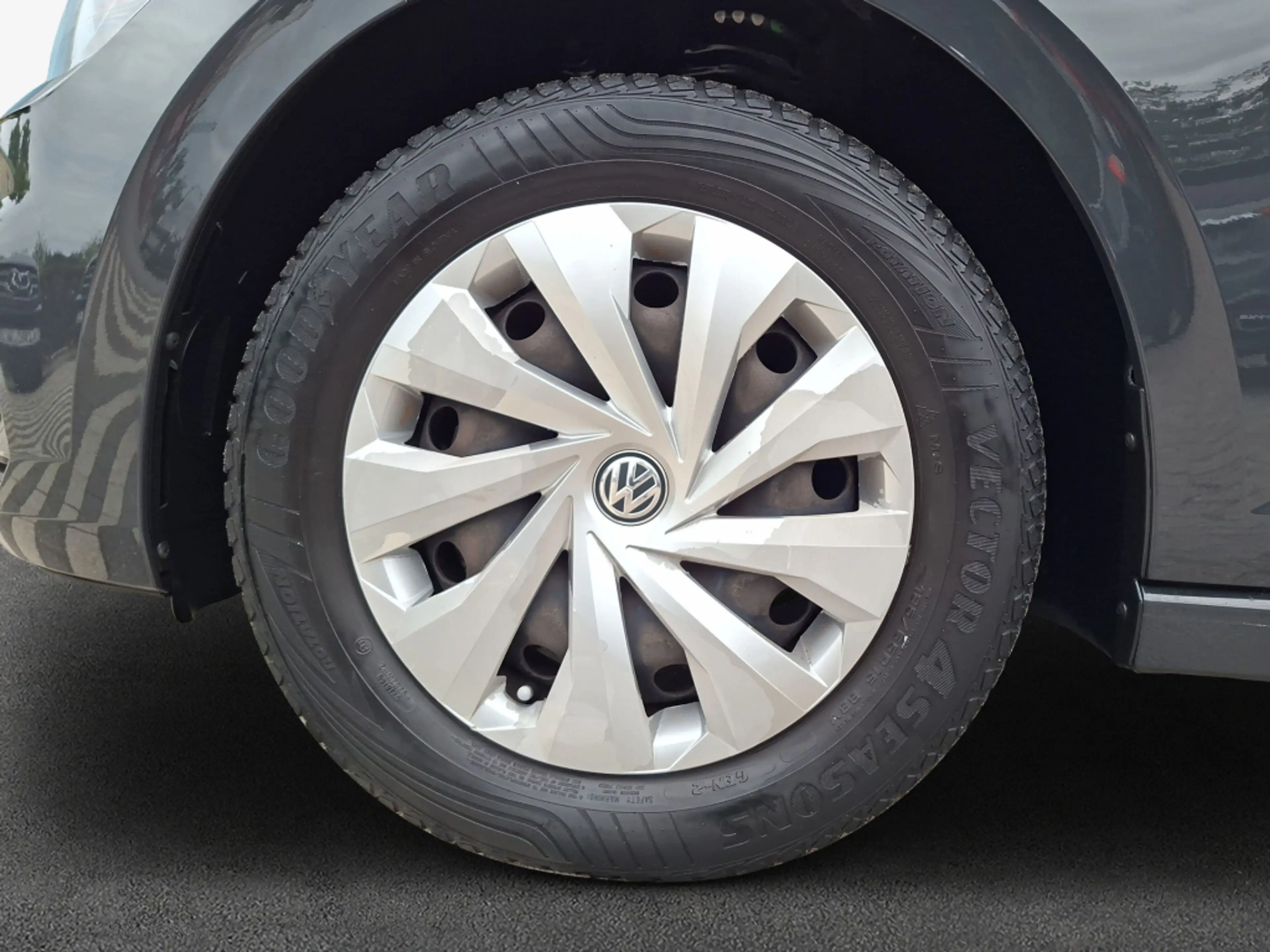 Volkswagen Polo 1.0 Comfortline GJR KLIMA APP — photo 9
