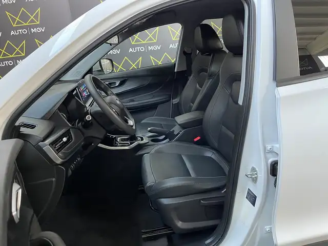 DR Automobiles DR5.0 view 8