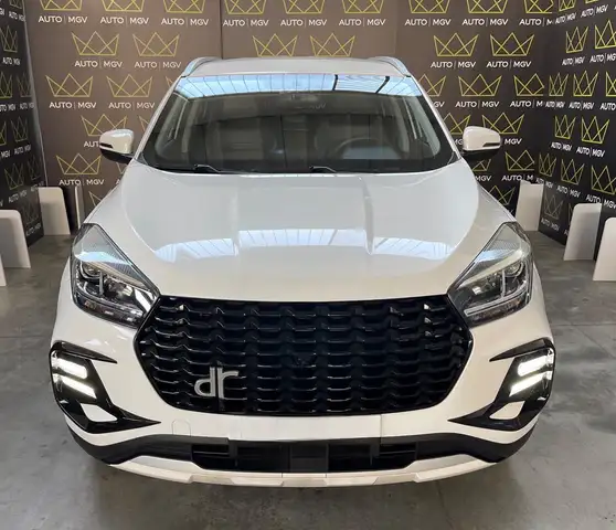 DR Automobiles DR5.0 view 2