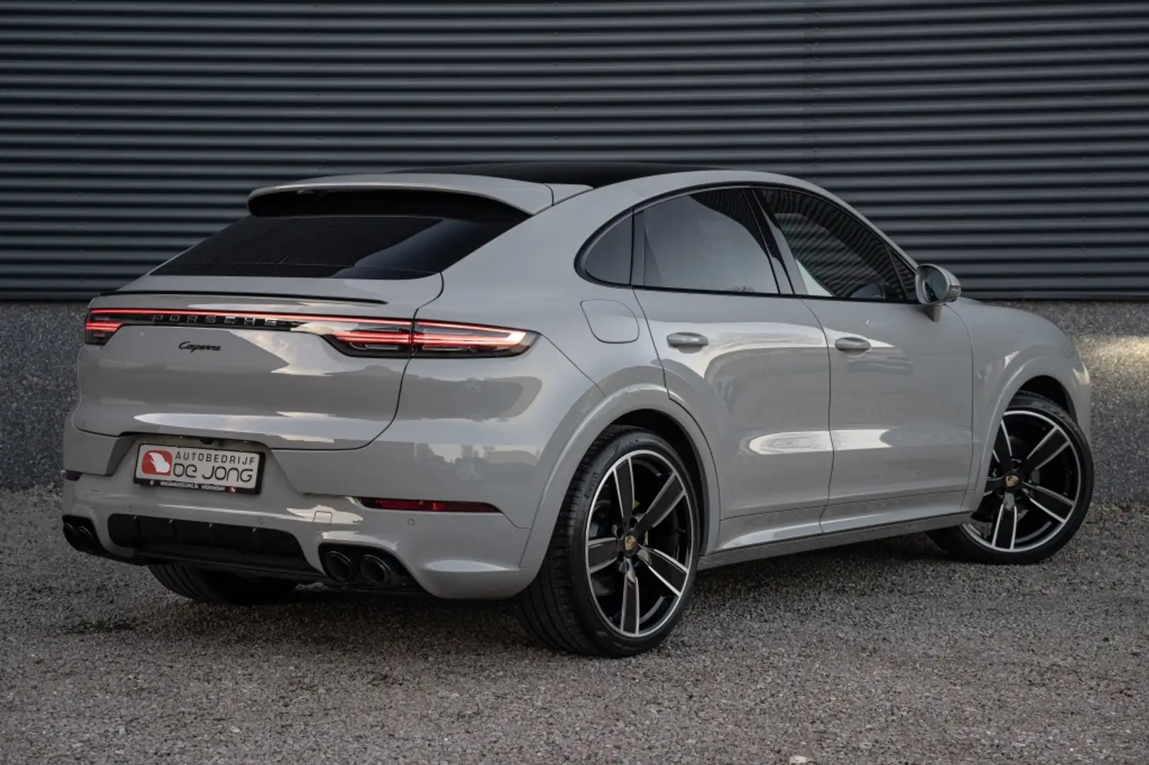 Porsche Cayenne Coupe 462PK E-Hybrid | 4-wielsturing | Softclose | Gris - 2