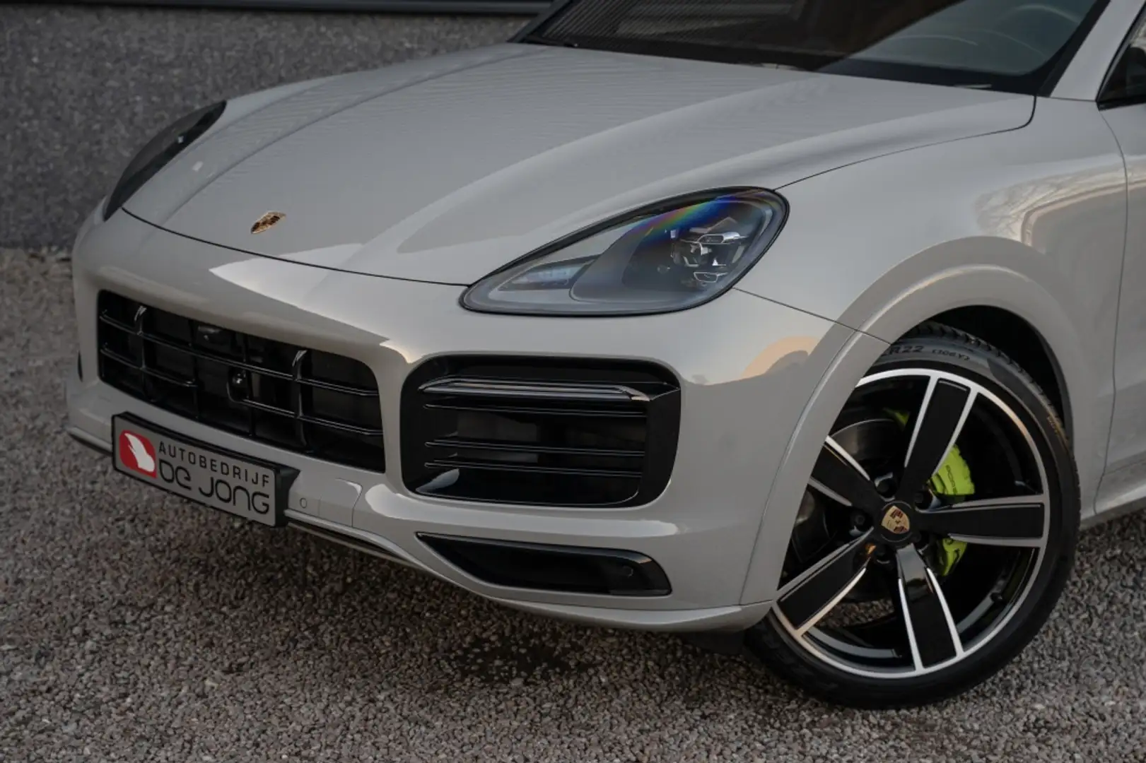 Porsche Cayenne Coupe 462PK E-Hybrid | 4-wielsturing | Softclose | Gris - 2