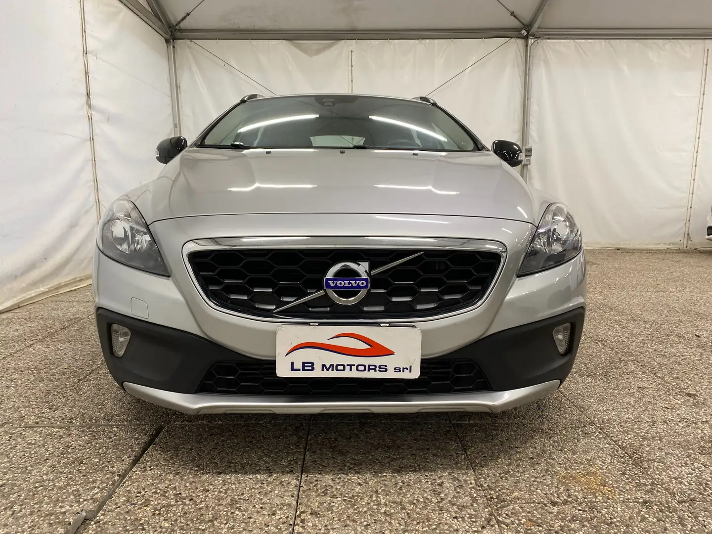 Volvo V40 Cross Country V40 Cross Country 1.6 d2 Business Срібний - 2