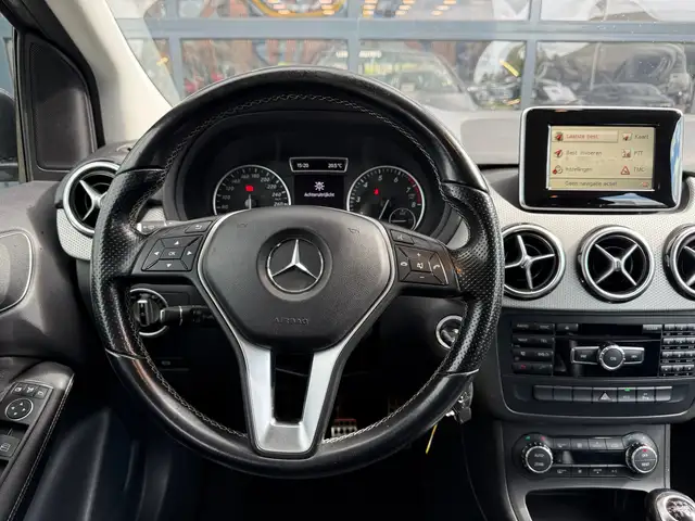 Mercedes-Benz B-Class view 13