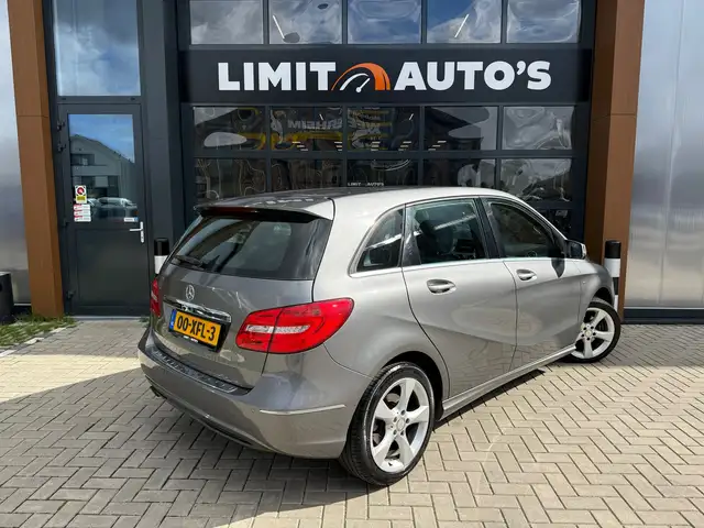 Mercedes-Benz B-Class view 2