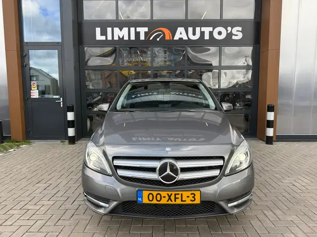 Mercedes-Benz B-Class view 6