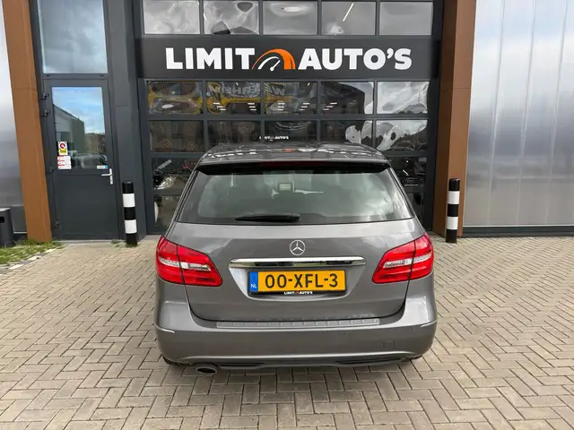 Mercedes-Benz B-Class view 9