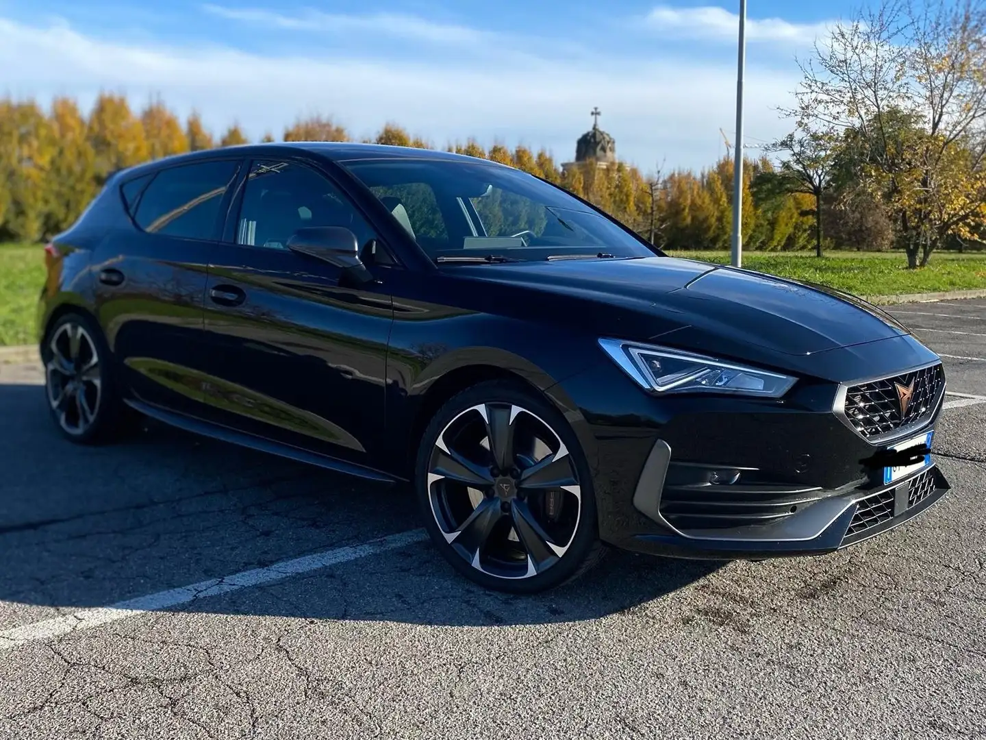 CUPRA Leon 1.4 e-hybrid VZ 245cv dsg Zwart - 1