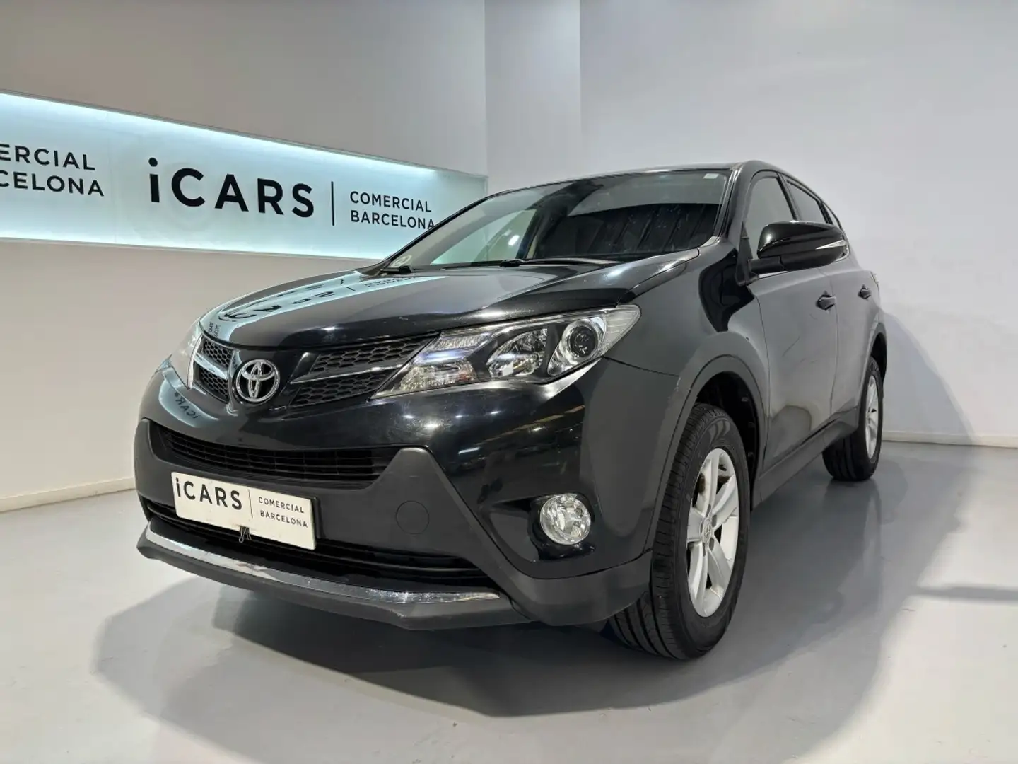 Toyota RAV 4 120D Active 4x2 Zwart - 1