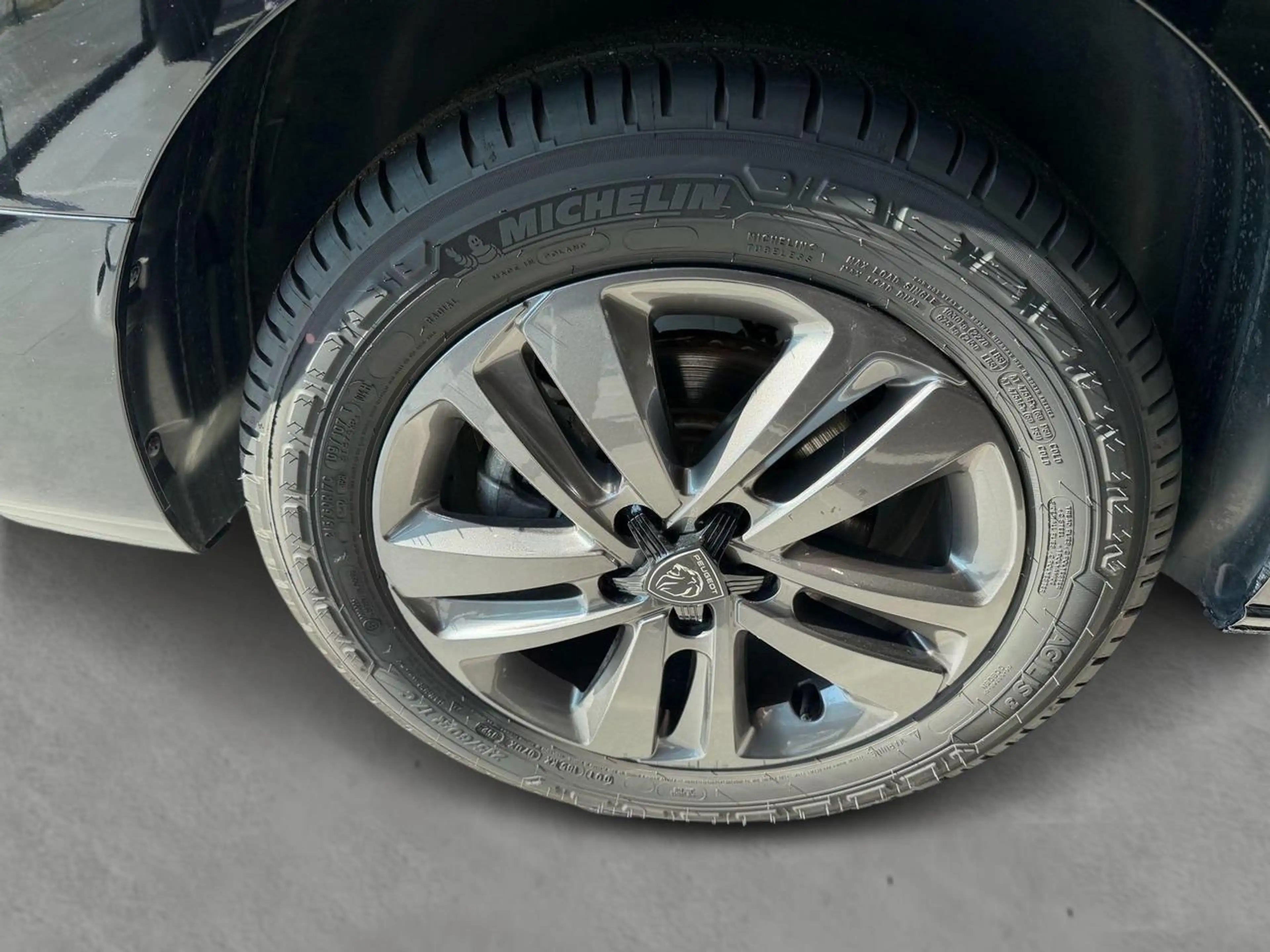 Peugeot Expert Standard L2 2.2 BlueHDi 180 EAT8 — photo 6