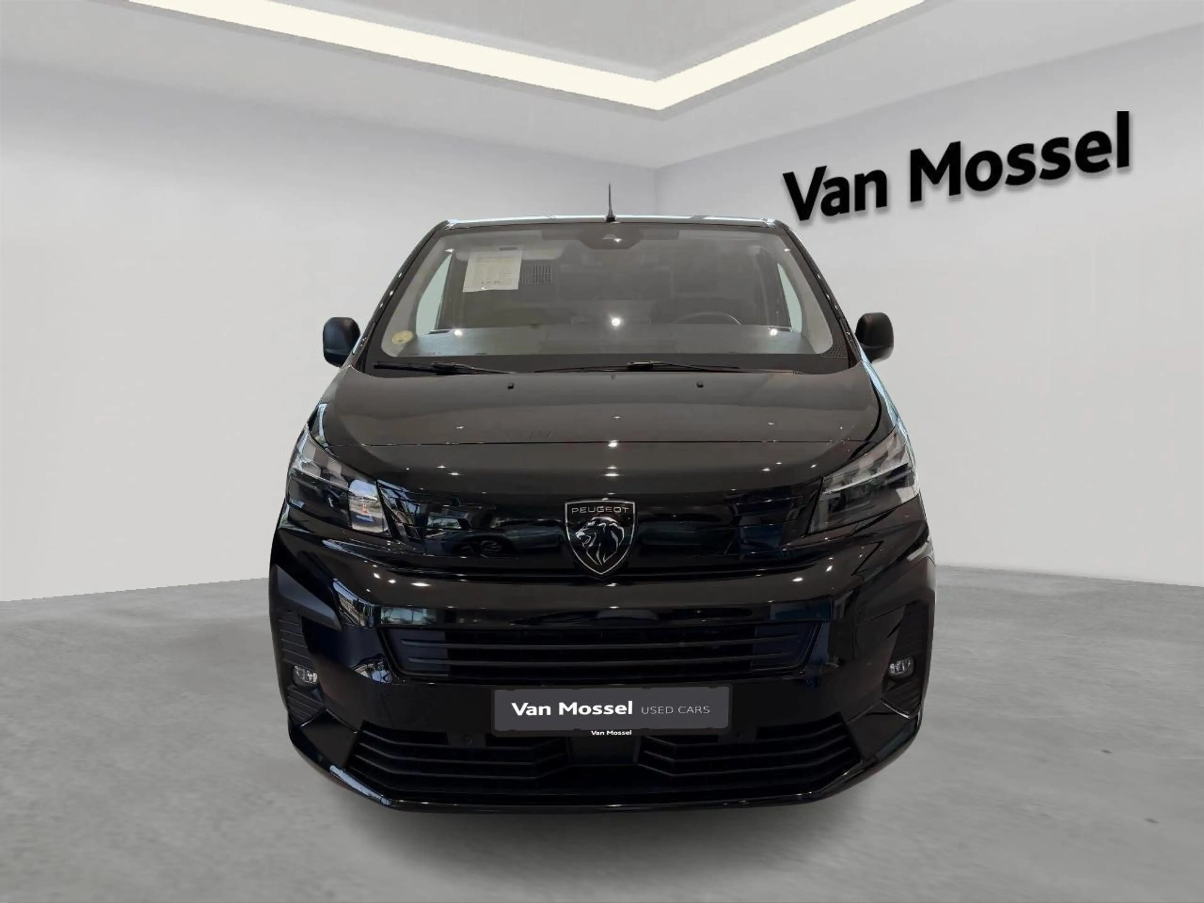 Peugeot Expert Standard L2 2.2 BlueHDi 180 EAT8 — photo 2