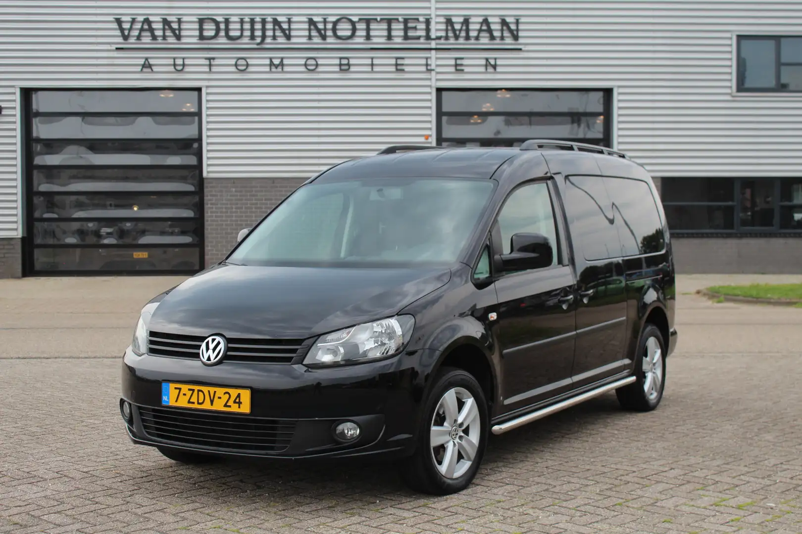 Volkswagen Caddy Maxi 1.2 TSI / Airco / Camera / 7 persoons Zwart - 1